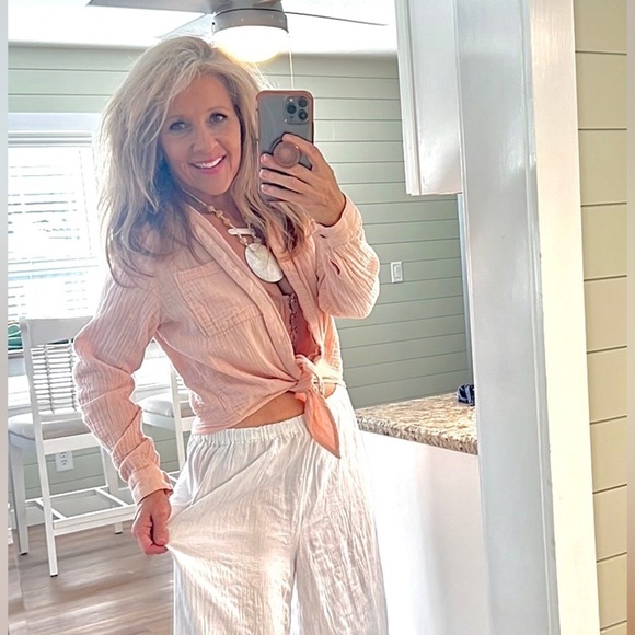 Sim & Sam,Incredibly Soft & So Romantic, Button-Front w/Tie,Excellent Condition - Picture 6 of 10